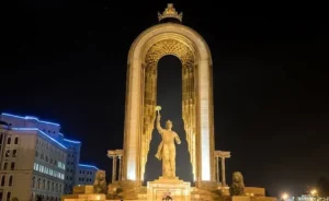 Ismoili Somoni Monument